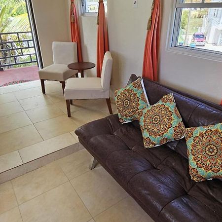 Seclusion Studio Apartment. Saint Philip Luaran gambar